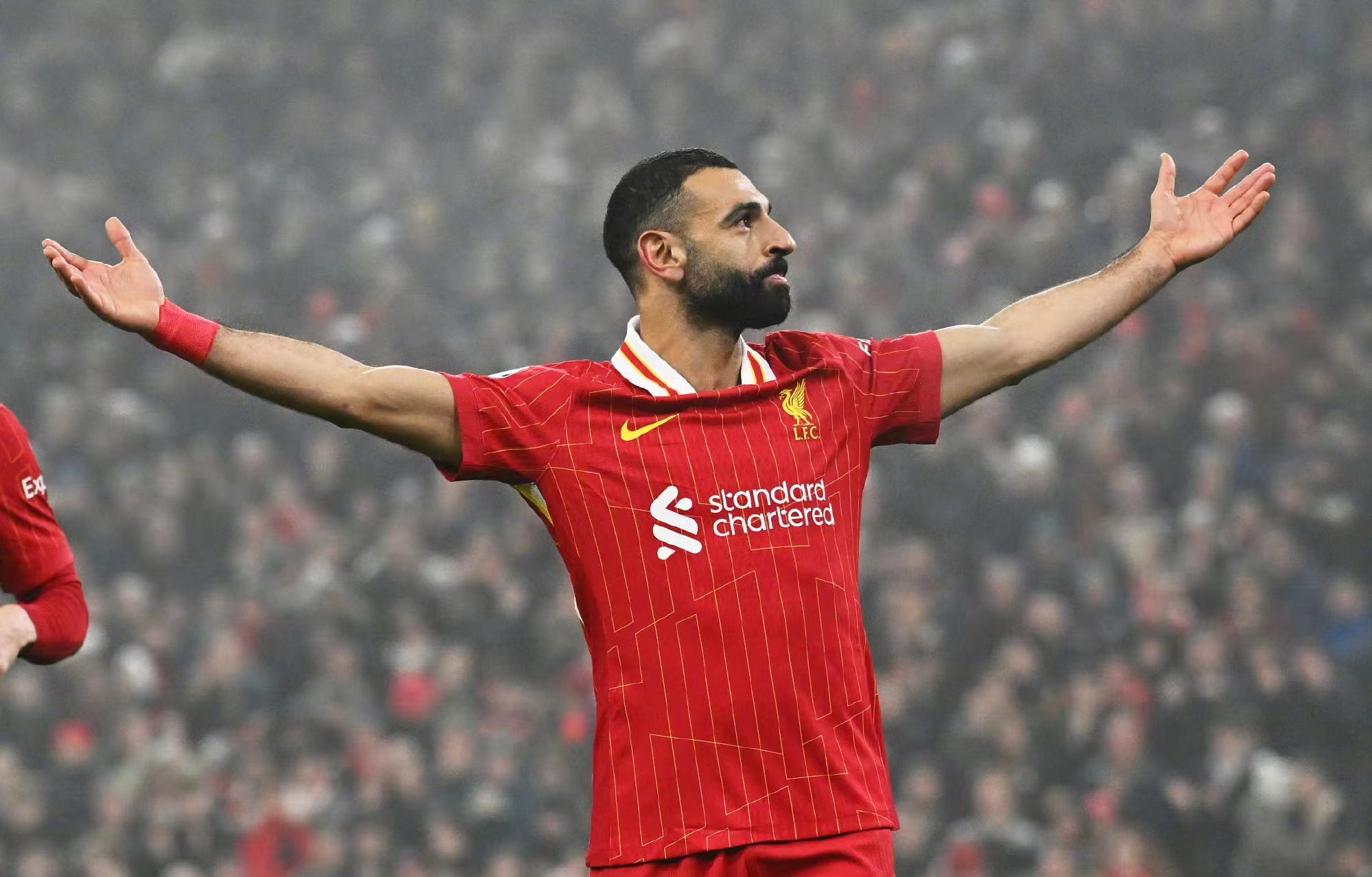 Corrida de mão dupla entre o faraó egípcio Salah e o Liverpool